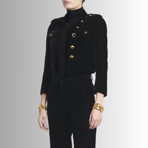 Veste Femme Velours Noir avec Fermeture à Boutons – Design Élégant à Col Montant